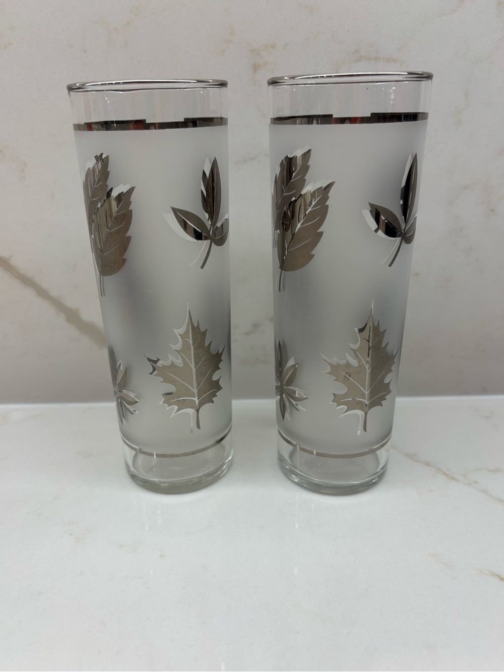 2 Vintage Libbey Silver Leaf Foliage Frosted Tall Tom Collins Tumblers Glasses
